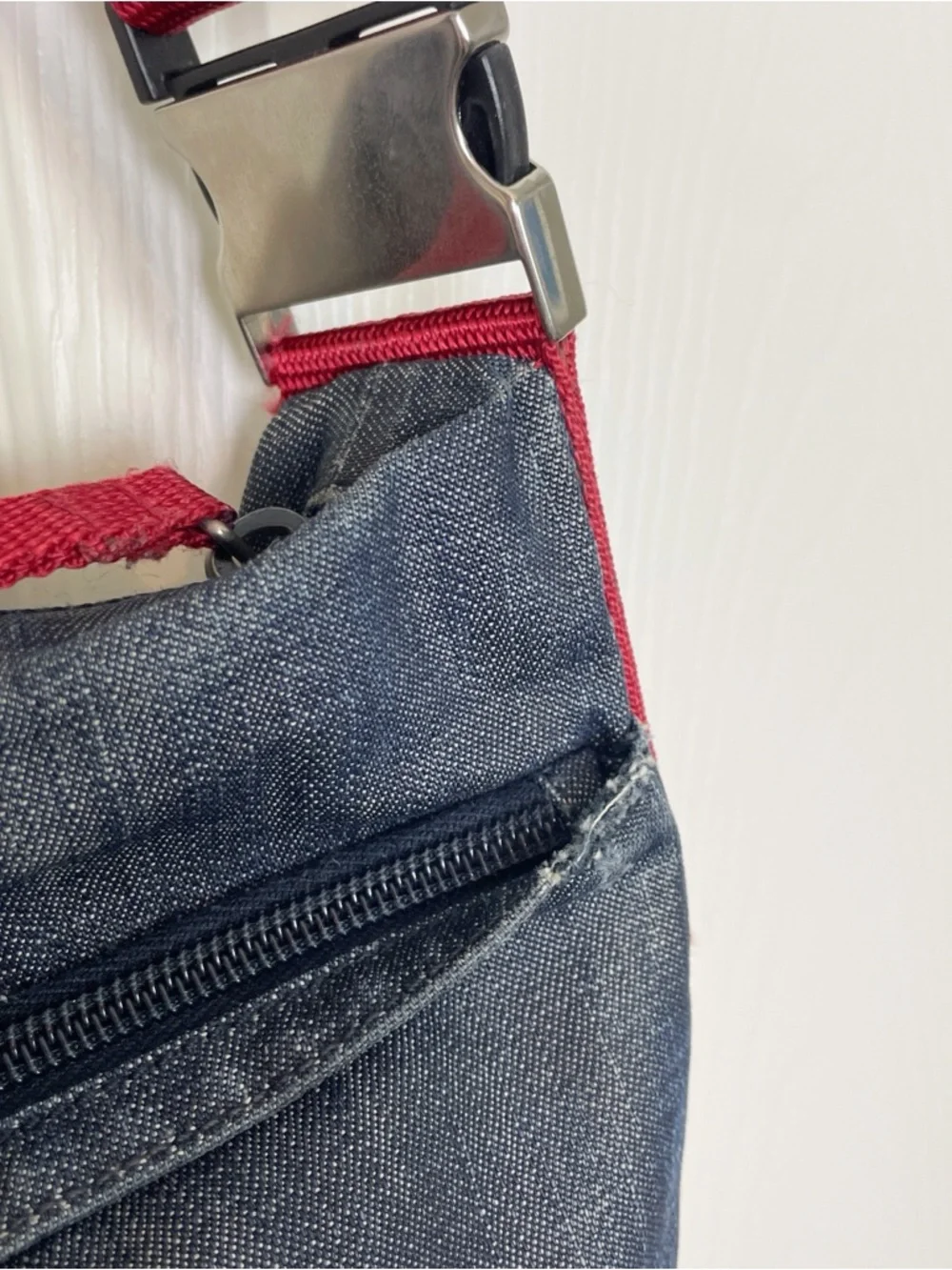 VINTAGE Prada Denim Crossbody Bag Red Leather Trim Y2K Canvas Messenger 4VA433 - Picture 12 of 14